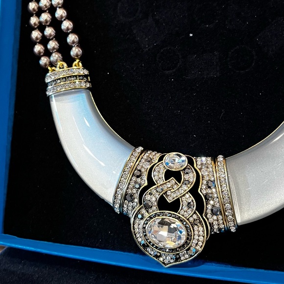 Heidi Daus 'Say it with Style' White Limited Edition Collection🤍✨ - Picture 11 of 14